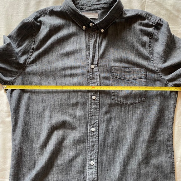 Everlane Charcoal Button-Down Shirt - Picture 4 of 7